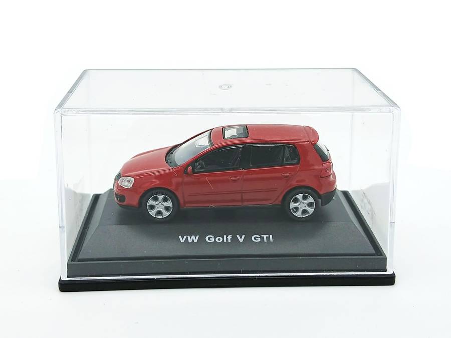 Schuco Volkswagen VW Golf Mk5 GTi 1/72