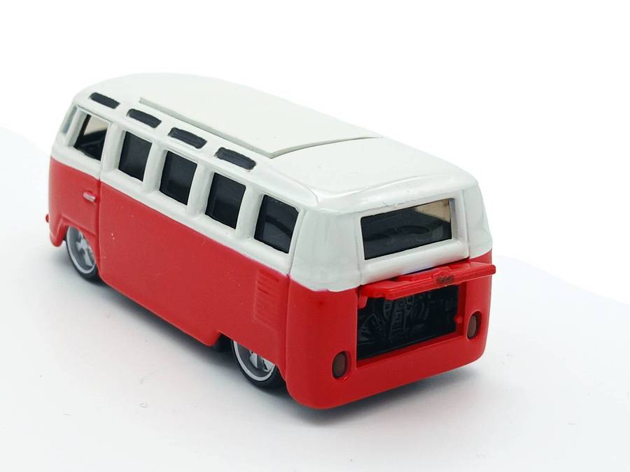 Bburago Volkswagen VW Samba Van 1/64