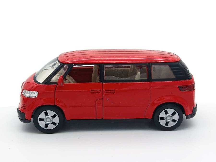 Welly Volkswagen VW 2001 Microbus 1/36