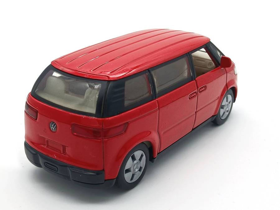Welly Volkswagen VW 2001 Microbus 1/36