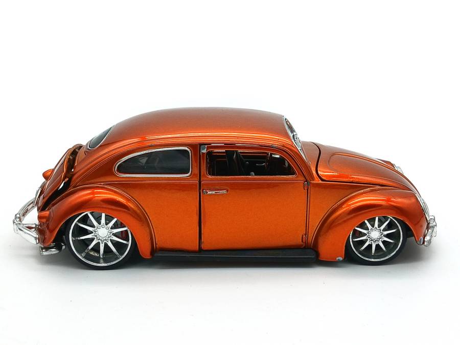 Maisto Volkswagen VW Beetle Gridez for restoration 1/24