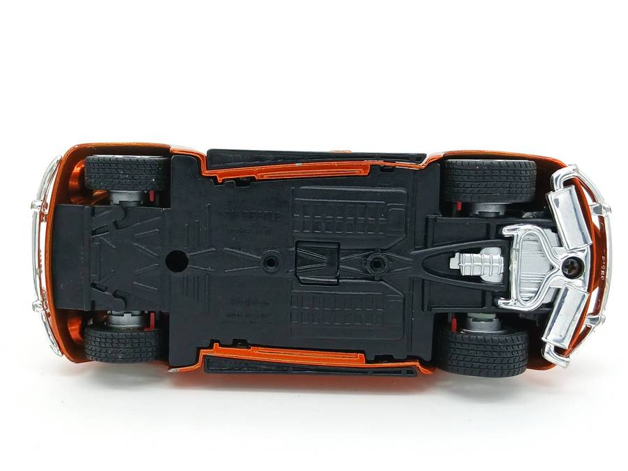 Maisto Volkswagen VW Beetle Gridez for restoration 1/24