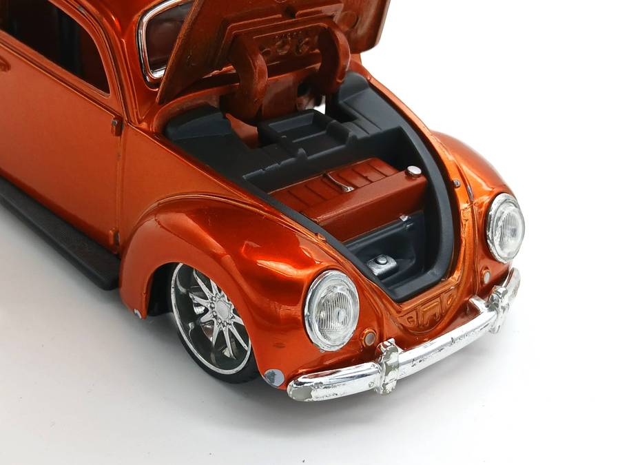 Maisto Volkswagen VW Beetle Gridez for restoration 1/24