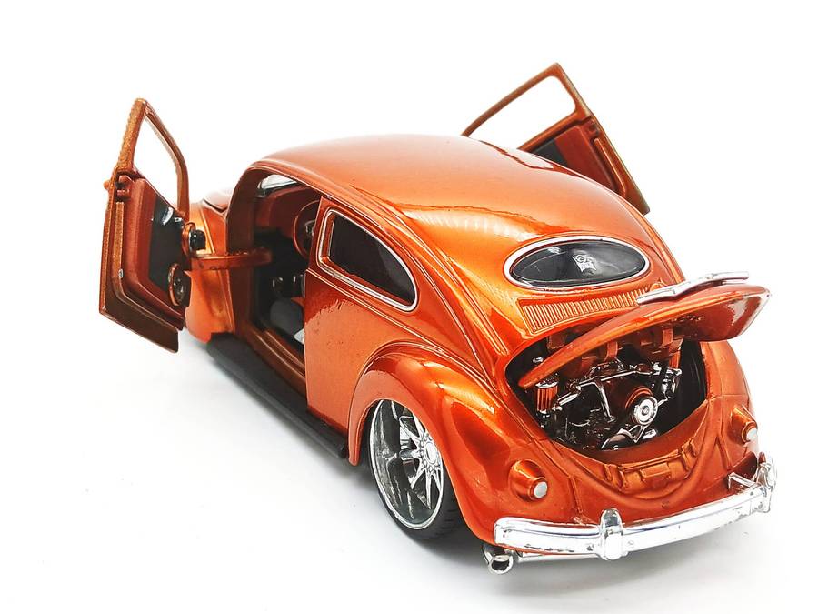 Maisto Volkswagen VW Beetle Gridez for restoration 1/24