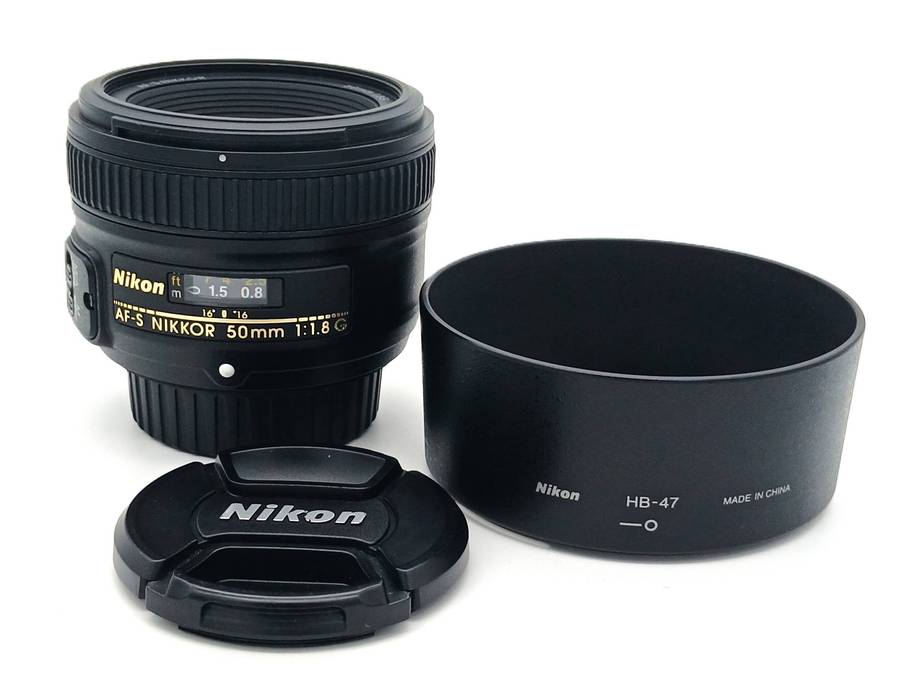 Nikon AF-S Nikkor 50mm 1.8G with Caps, Lens Hood, Hoya UV Filter and original Nikon Bag