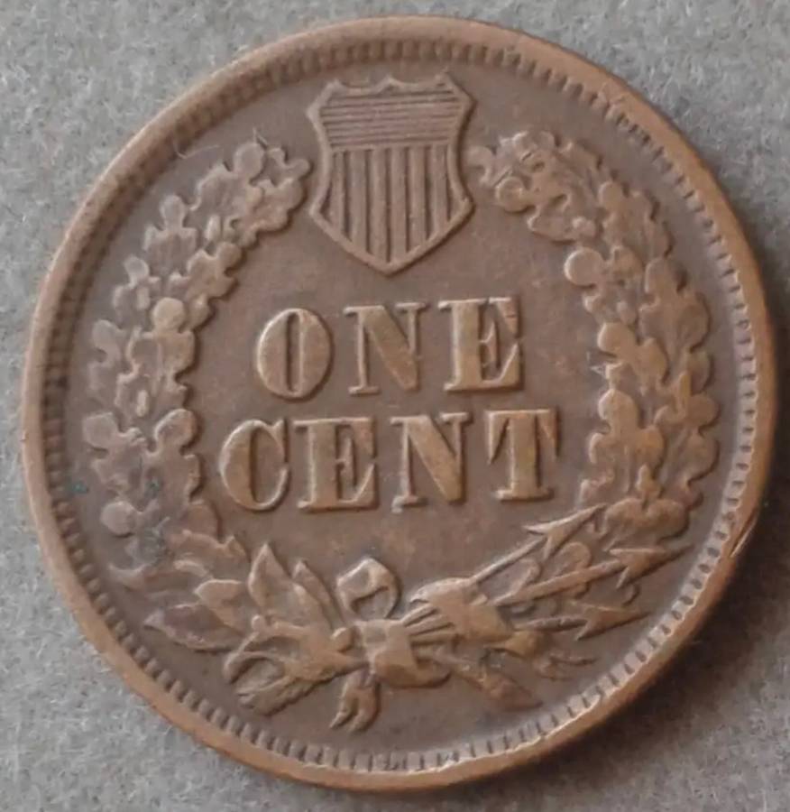 A rare error beautiful USA cent from 1860's. Missing last digit in date. VF condition