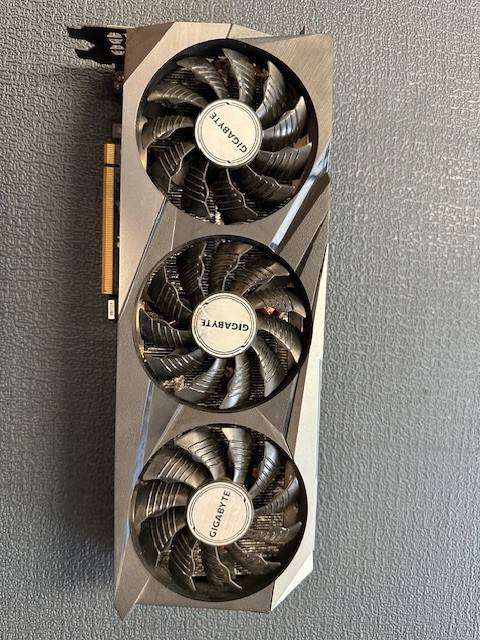 Gigabyte GV-R68XTGAMING-16GD