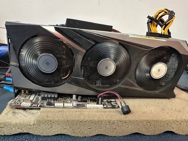 Gigabyte Radeon RX 6700 XT GAMING OC 12G Graphics Card