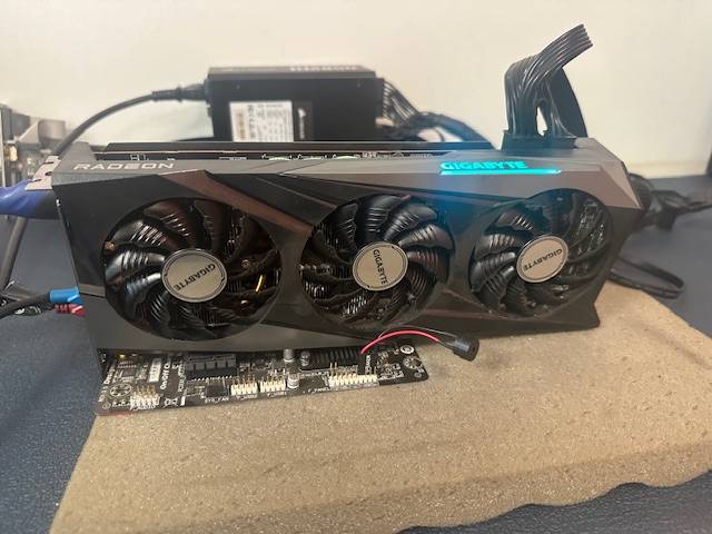 Gigabyte Radeon RX 6700 XT GAMING OC 12G Graphics Card