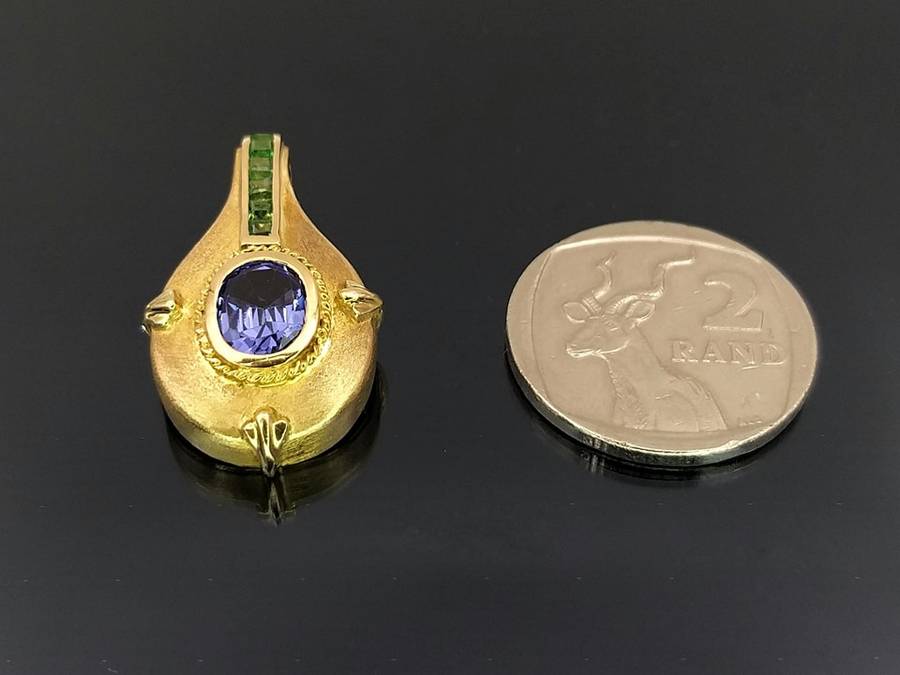 Byzantine style tanzanite & peridot pendant (18ct gold)