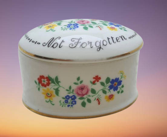 Small Vintage Crown Fine Bone China Not Forgotten Trinket Box with Lid Staffordshire England.