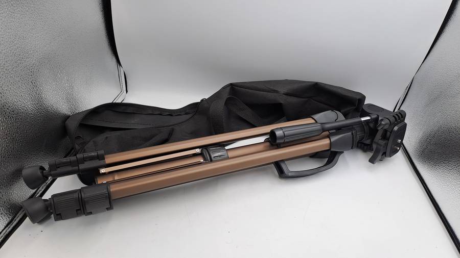 Large MI-3730 Aluminium  Camera Tripod with bag -  Water level adjustments 1,8m Plus