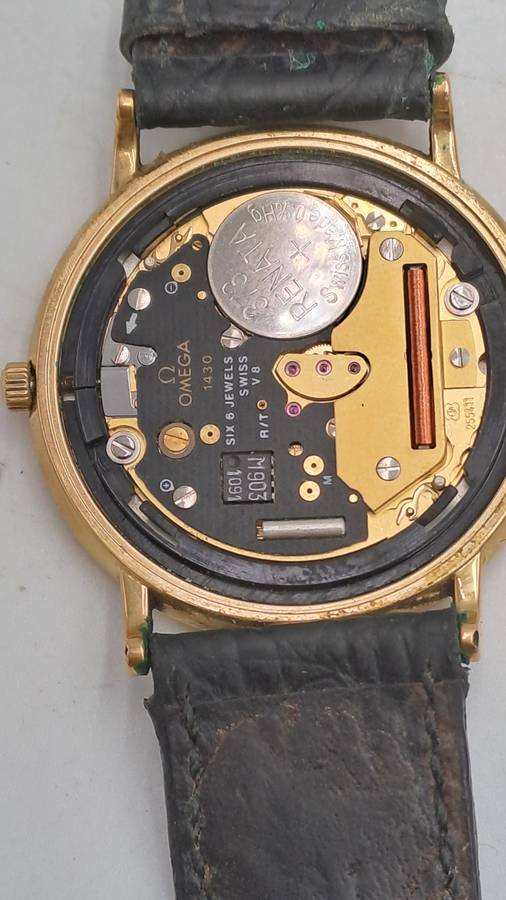 Vintage Ladies OMEGA DeVille 1430 Swiss Made Quartz Watch -Working -Engraved