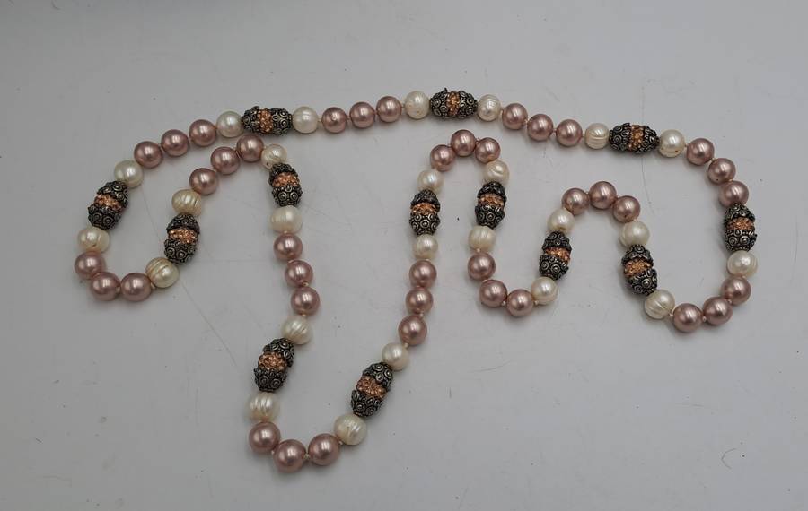 Antique /Vintage Necklace 105cm with Genuine Pearls and Metal and Glass Links.
