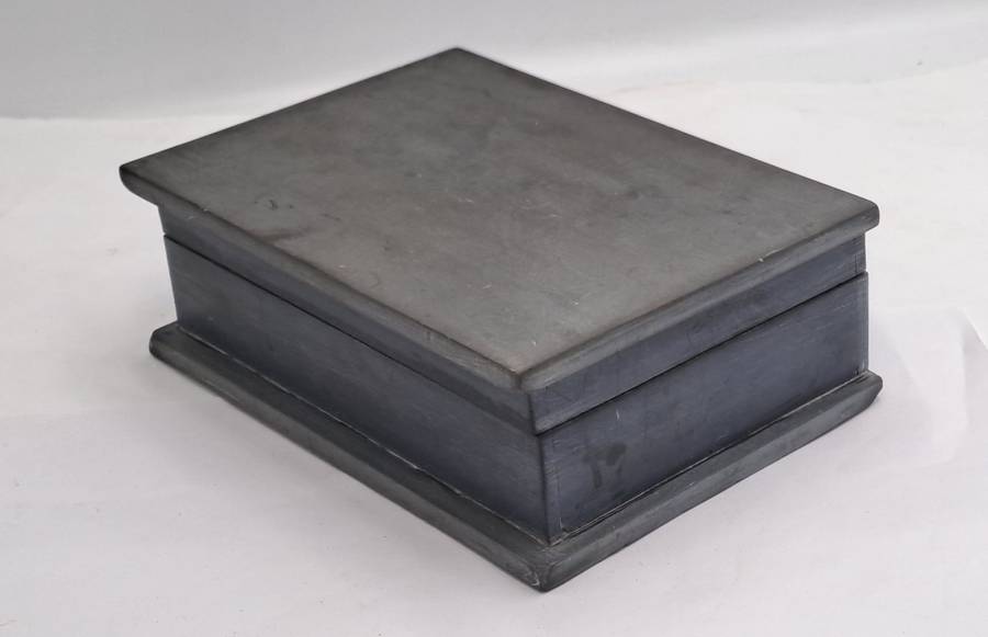 Vintage Heavy Metal Trinket Box 17,5cmx12cmx6cm  -1,18kg