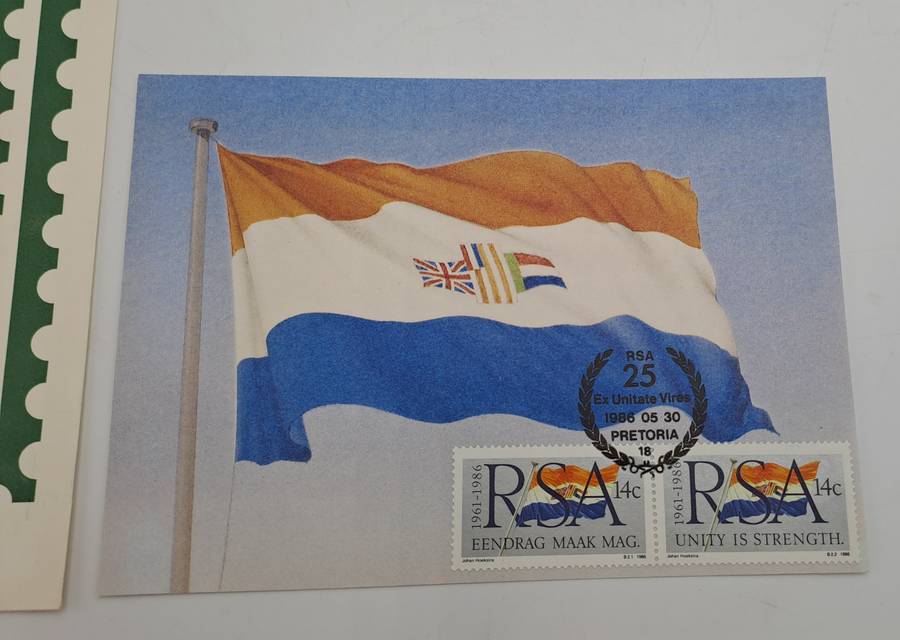1961 To 1986 RSA 25 Years Postcard with Stamps- in Philatelic Services envelope -