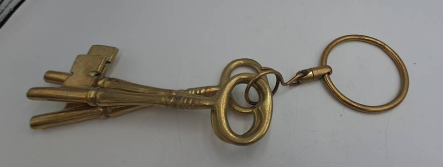 Home Décor Vintage 1060's Large Solid Brass Skeleton Keys with Keyring
