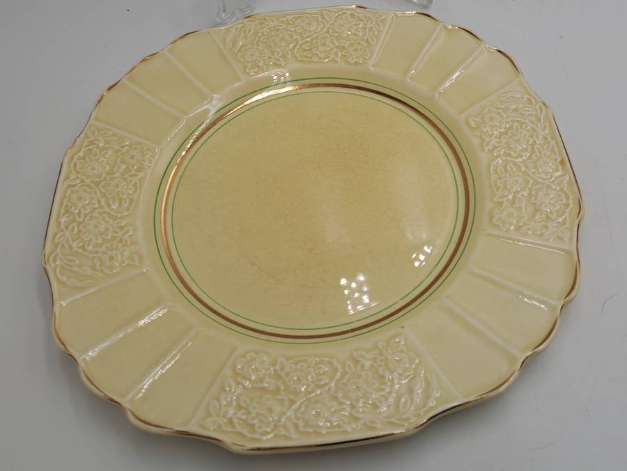 Vintage 1930's Myott Son & Co Ltd Cream Plate 22,3cm - Pattern 1338 -England (3 Available)