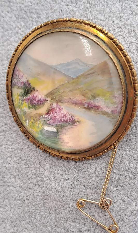 Vintage 1930's-1940's TLM (Thomas L Mott) Scottish Landscape Purple Heather Handpainted Brooch