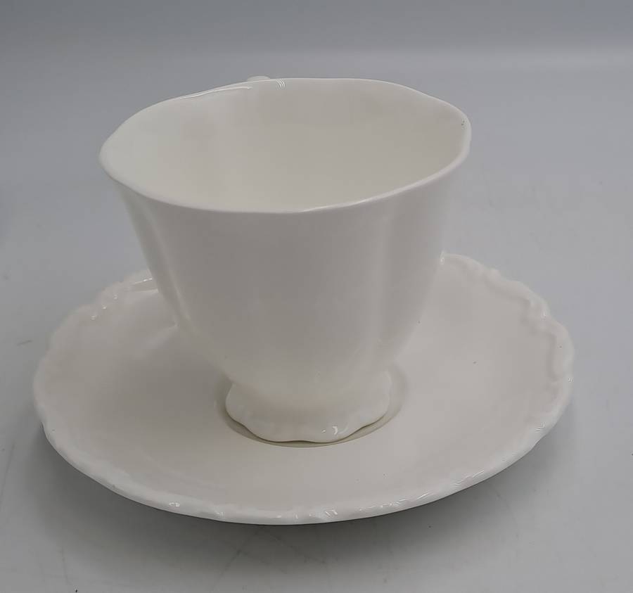 Vintage Royal Albert Gossamer Small Teapot with lid with 2 Duo's