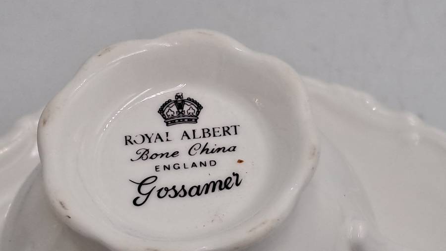 Vintage Royal Albert Gossamer Small Teapot with lid with 2 Duo's