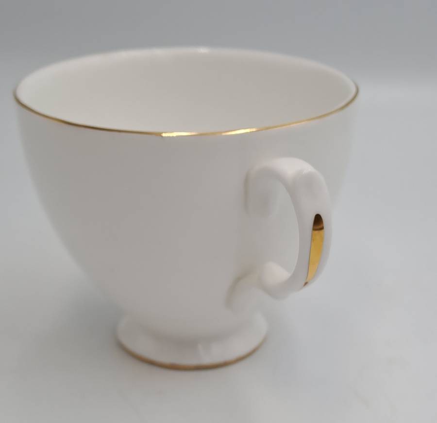 Replacement - Vintage Queen Anne Cup F 37 no 6  Bone China England (3 Available)