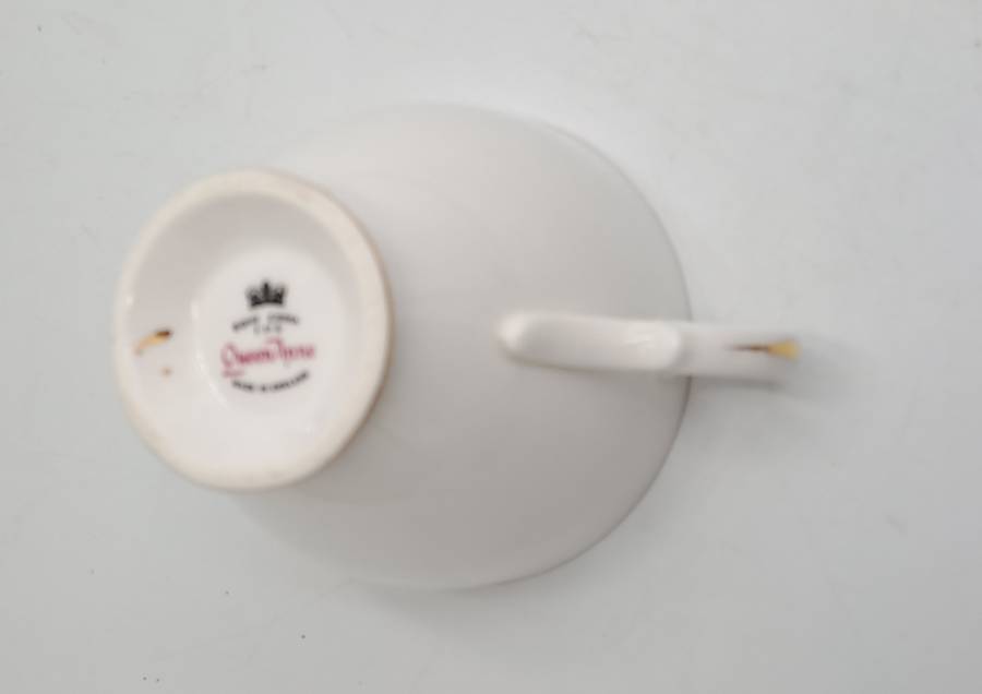 Replacement - Vintage Queen Anne Cup F 37 no 6  Bone China England (3 Available)
