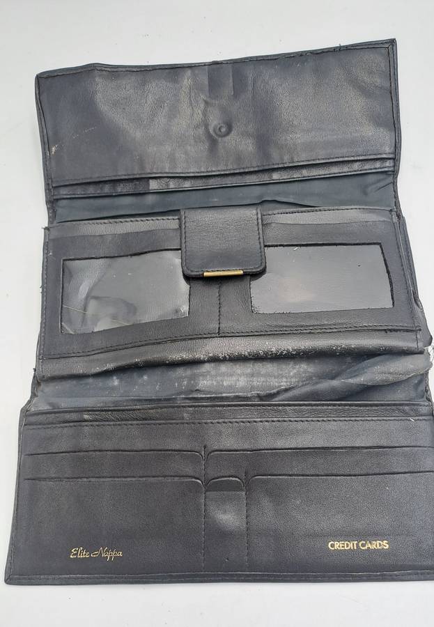 Pre-owned Elite Nappa Ladies Leather Clutch Purse -Black