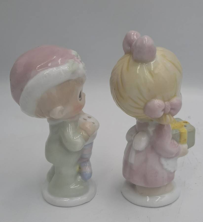 Collectable 1994 Precious Moments PMI Salt & Pepper Shakers-Boy and Girl 10,5cm tall