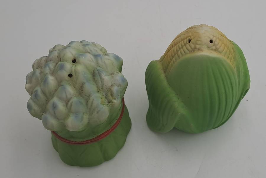 Vintage Corn and Asparagus vegetable Salt and Pepper Shakers set
