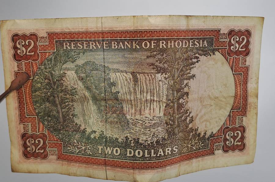Rhodesia 1979 2 Dollars Circulated - Bird Watermark