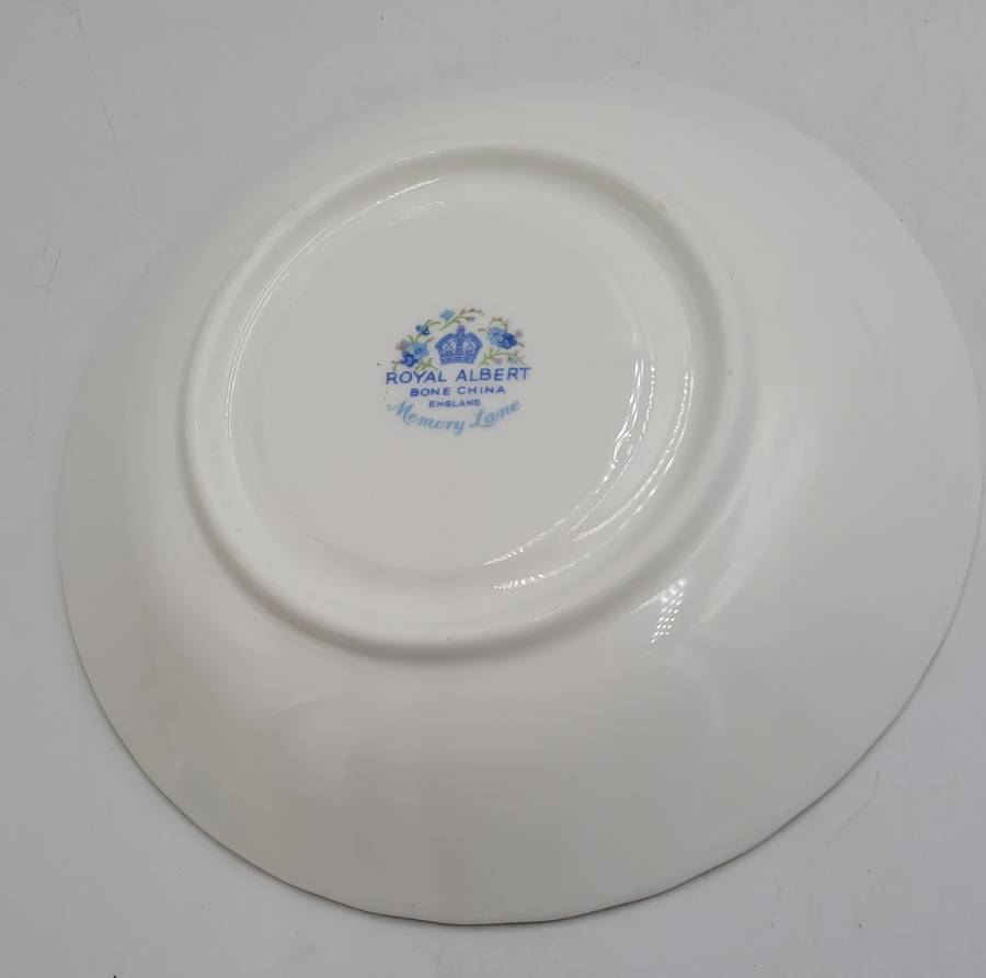 Replacement Vintage Royal Albert `Winsome` Bone China Saucer-England