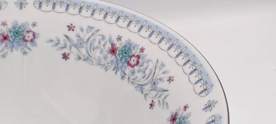 Crown Ming HARMONY Floral Fine China Salad Bowl  By Jian Shiang Made in China