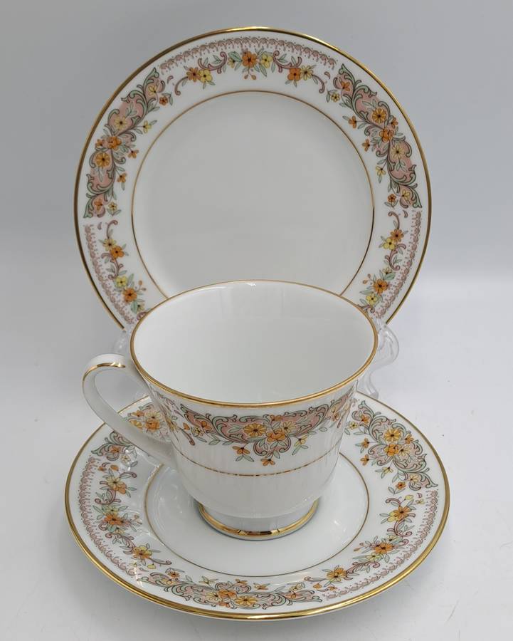 Vintage 1975-1982 Contemporary Noritake Tea Trio CLARA 2687 Fine China-Sri-Lanka (6 available)