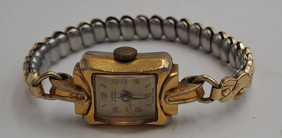Vintage Gold plated Swiss Made Ladies Lanco Manual wind watch Working -13 Jewels