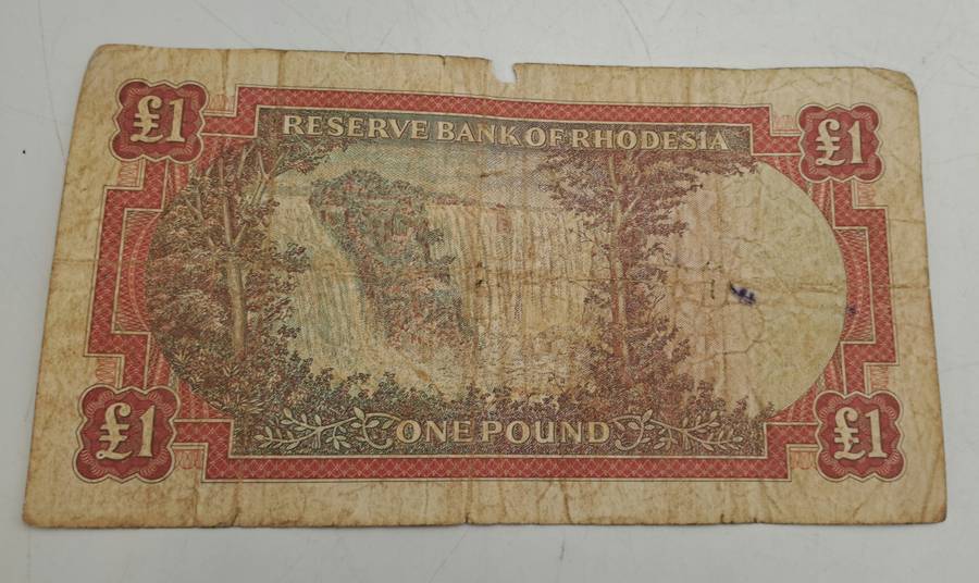 Rare!!!! Rhodesia 14 Oct 1968 One Pound banknote