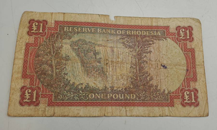 Rare!!!! Rhodesia 14 Oct 1968 One Pound banknote