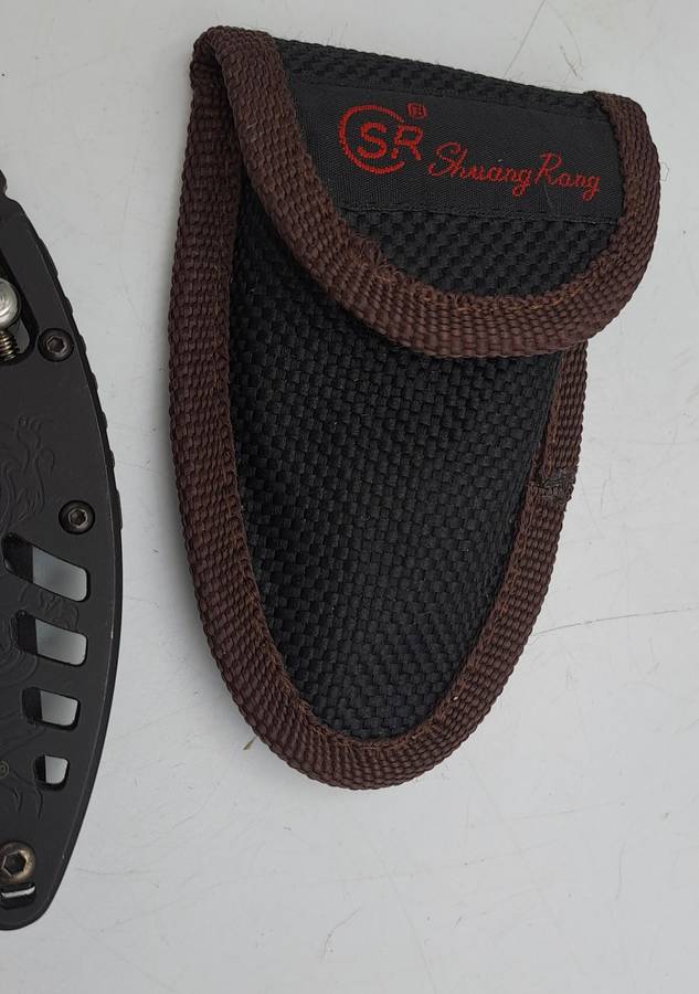 CSR Claw Folding Knife in pouch