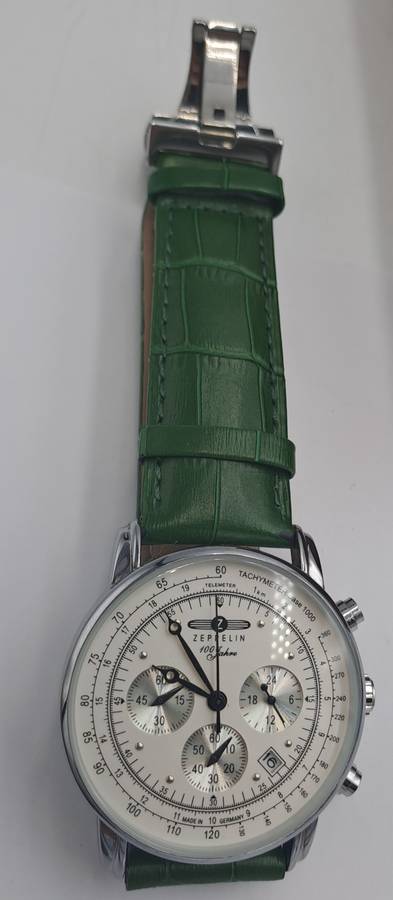 Un-Used Men's Zeppelin 100 Jahre Quartz Chronograph watch with green Leather strap