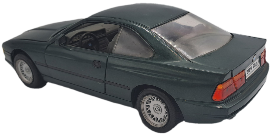 Die cast ROAD TOUGH No.92028 BMW 850i Scale 1/18- No BOX