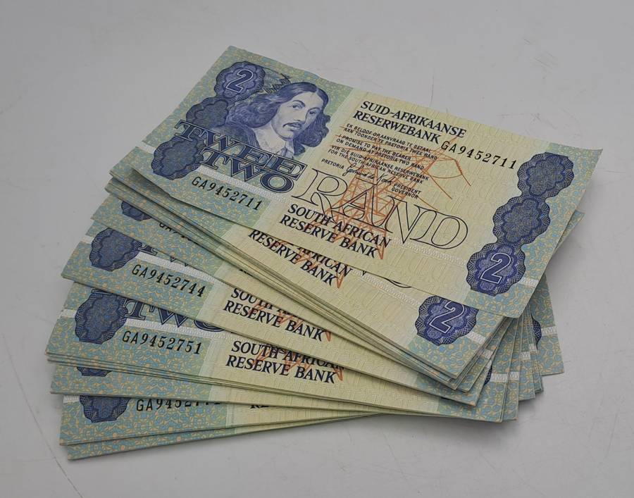 Lot of 90- 1989 Gerhard de Kock R2 Notes 3rd Issue in Sequence - Uncirculated BID PER NOTE