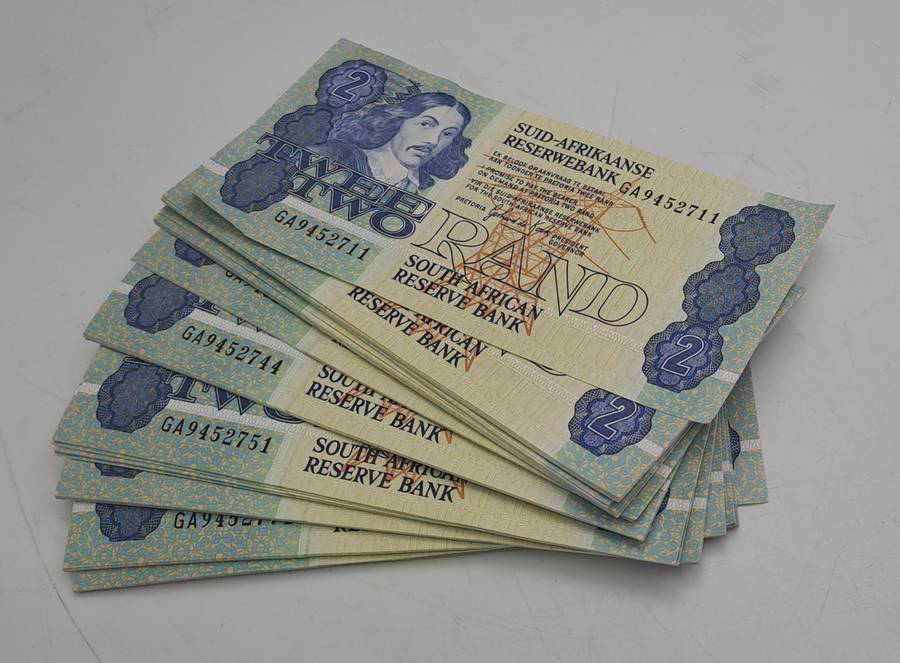 Lot of 90- 1989 Gerhard de Kock R2 Notes 3rd Issue in Sequence - Uncirculated BID PER NOTE