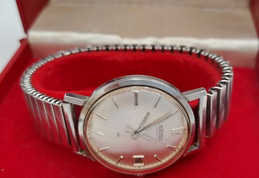 Vintage Swiss Made Roamer Rotodate Mechanical Watch -Working- Boxed