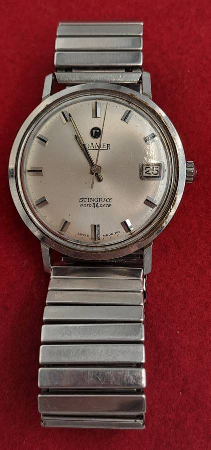 Vintage Swiss Made Roamer Stingray Rotodate Mechanical watch  -NOT Working