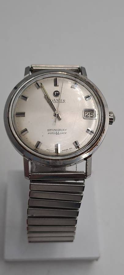 Vintage Swiss Made Roamer Stingray Rotodate Mechanical watch  -NOT Working