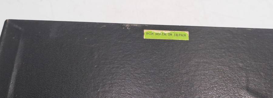 Vintage Jewelry Box made in Japan (SAA pin included)