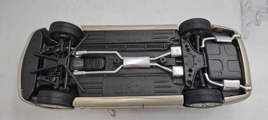 1999 Jaguar S-Type Maisto Die Cast 1/18 Scale-No Box