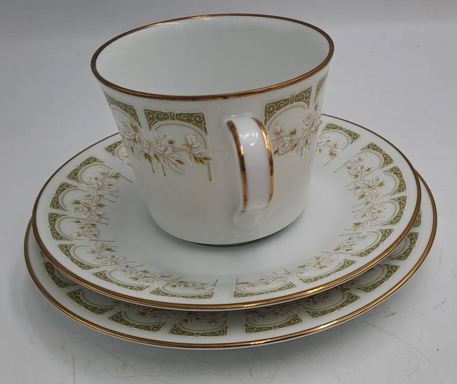 18pc Vintage 1970's Noritake  2301 SONIA (6 Tea Trio's)Gold Trim - Unused ..still in Box -Japan