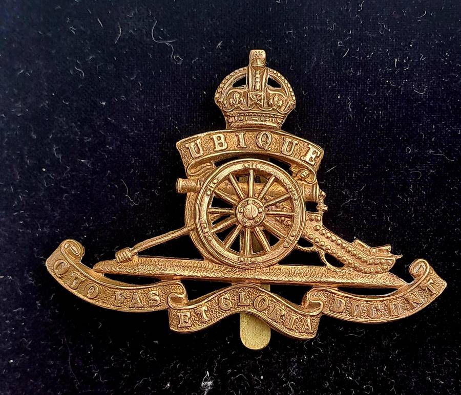 WWI-WWII ROYAL ARTILLERY Cap Badge