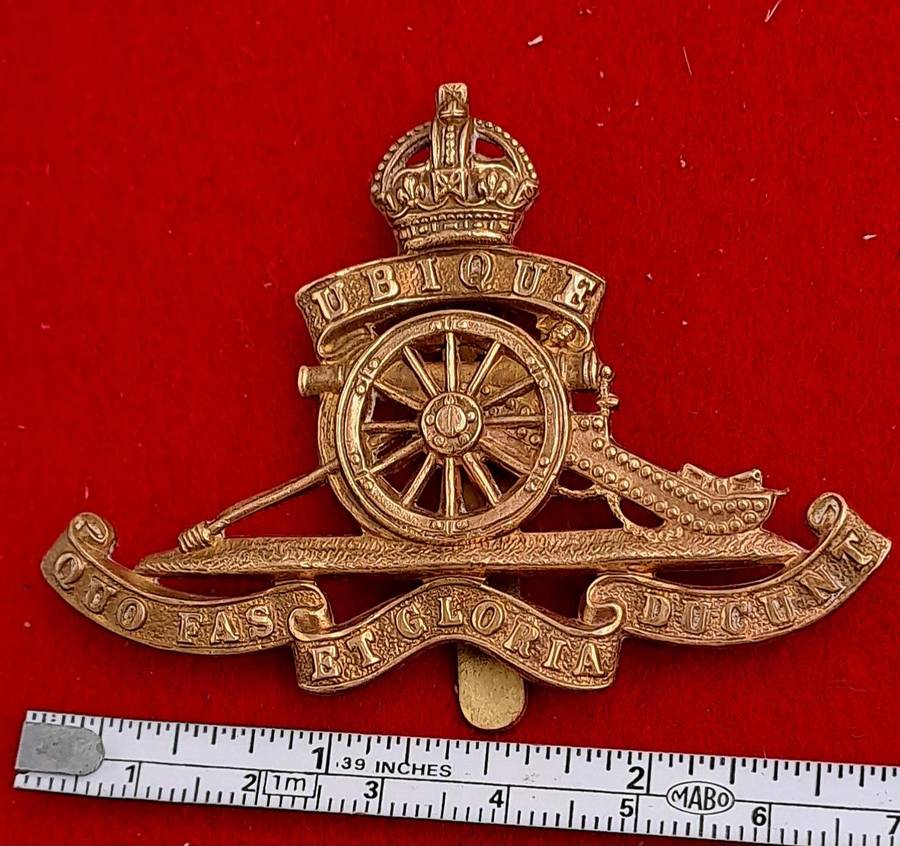 WWI-WWII ROYAL ARTILLERY Cap Badge